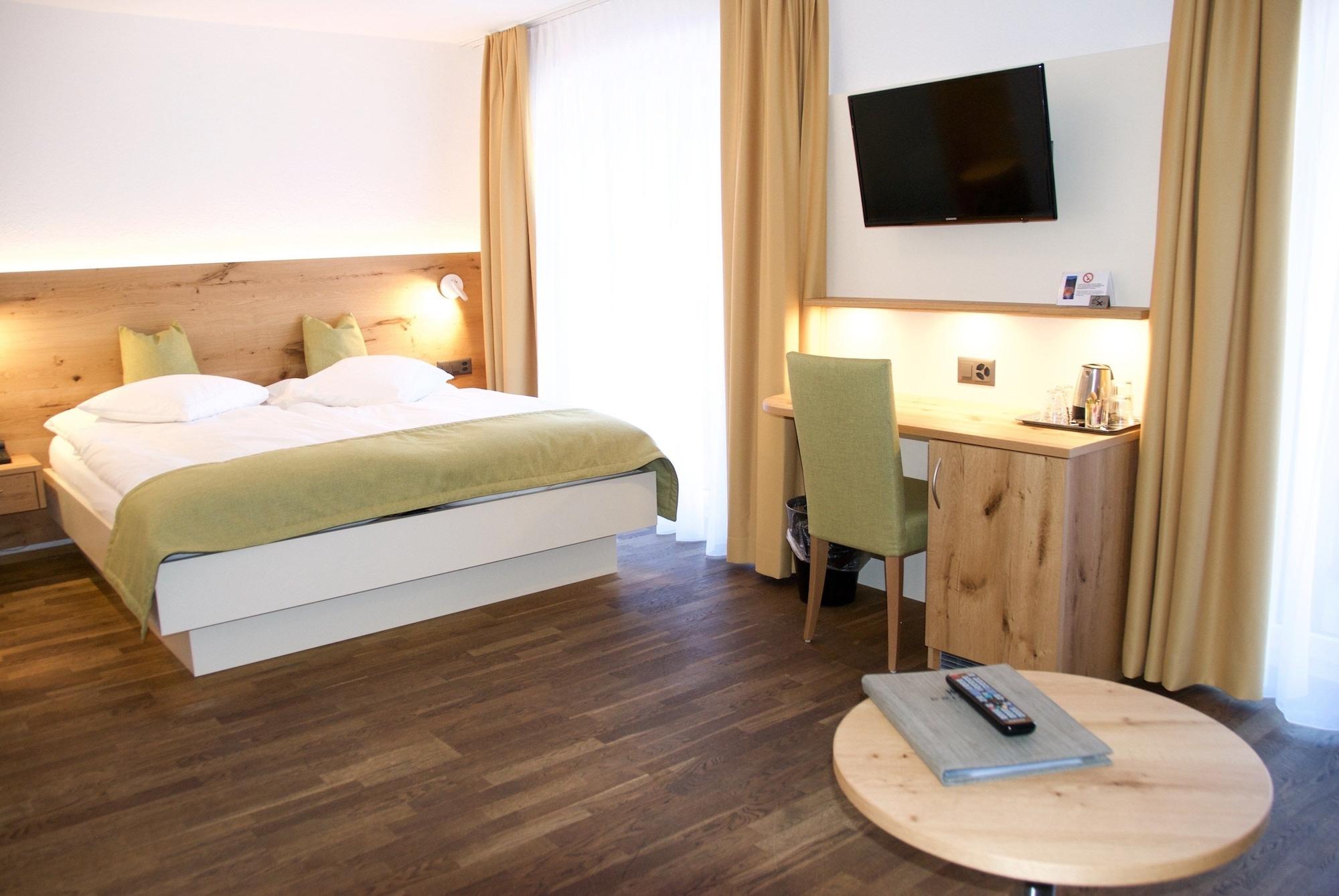 Bristol Hotel 3*